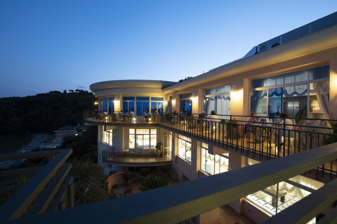 Summit Hotel กาเอตา ภายนอก รูปภาพ